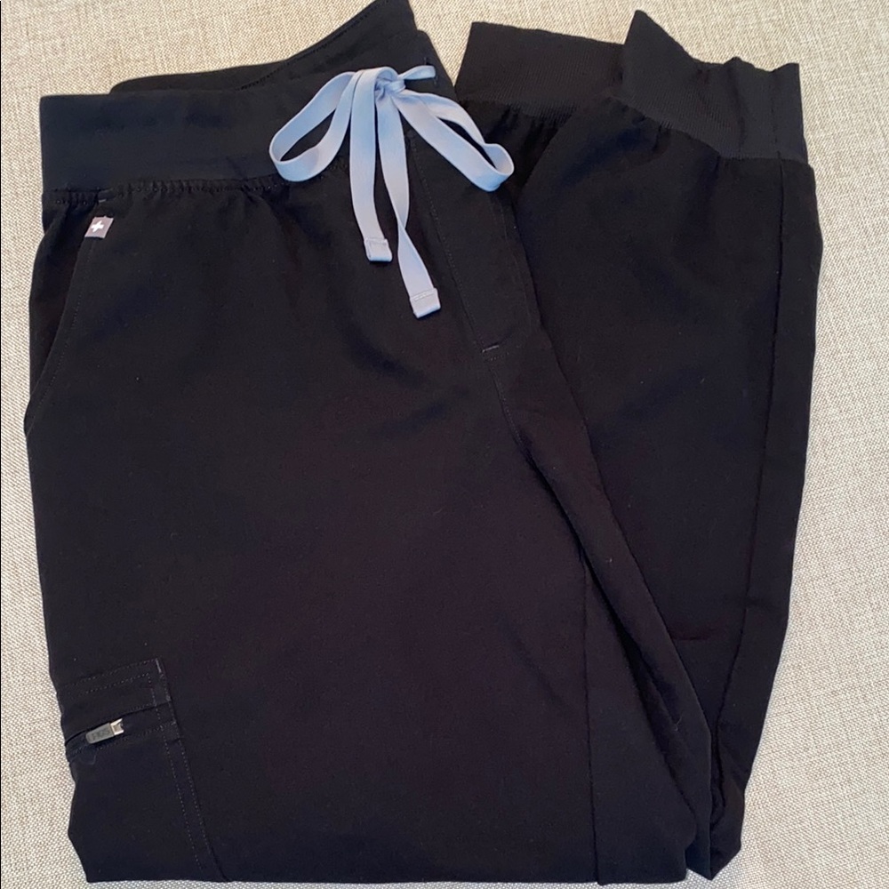 Figs Black Zamora Jogger Size LP EUC